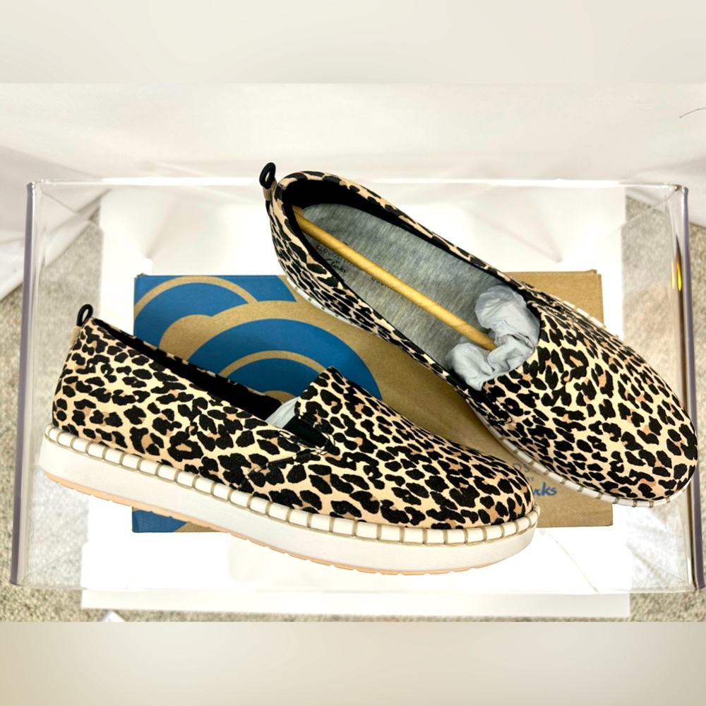 Clarks Cloudstepper Women's Step Glow Jade Loafer Flat, Leopard Print 9W - Picture 3 of 11